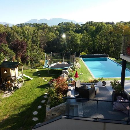 Chambres, Cuisine, Piscine, Spa, Billards, Airhockey, Nature Fillinges Exterior foto